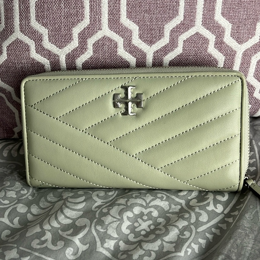 Tory Burch Kira Wallet Pine Frost Green